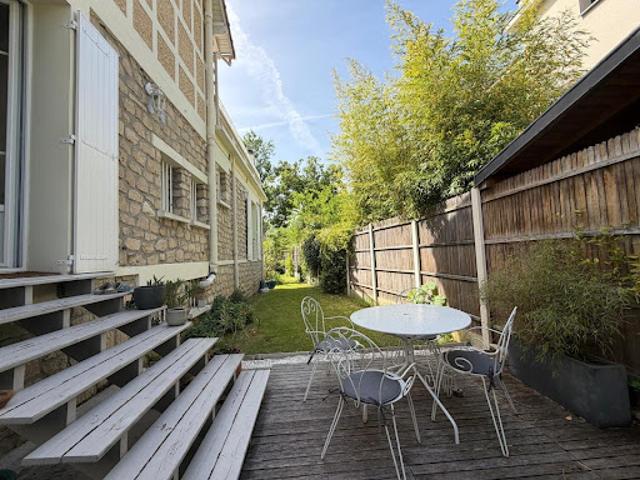Villa location à Saint-Germain-en-Laye, L'etang-la-ville