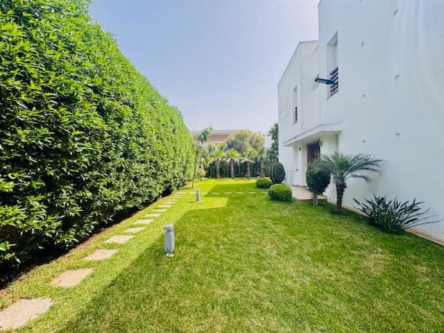 Villa location à Bouskoura, Gharb-Chrarda-Beni Hssen