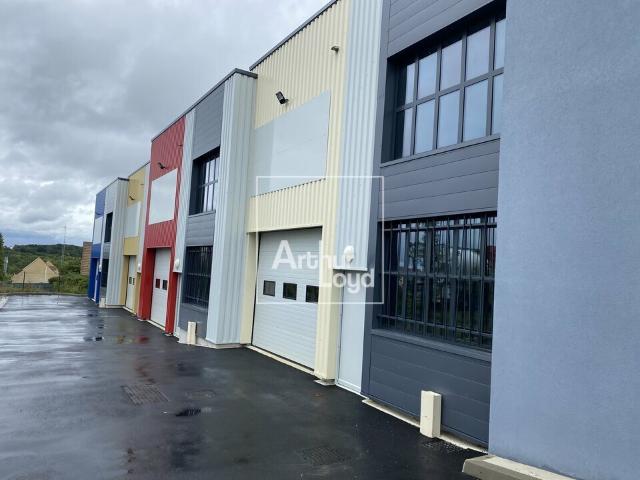 Local Commercial location à Évry, Ormoy