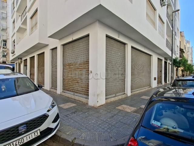 Local commercial vente à Anfa, Gharb-Chrarda-Beni Hssen