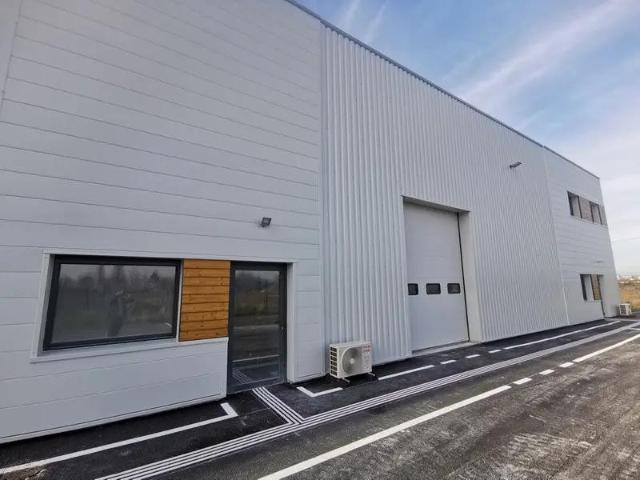 Local Commercial location à Bétheny, Marne