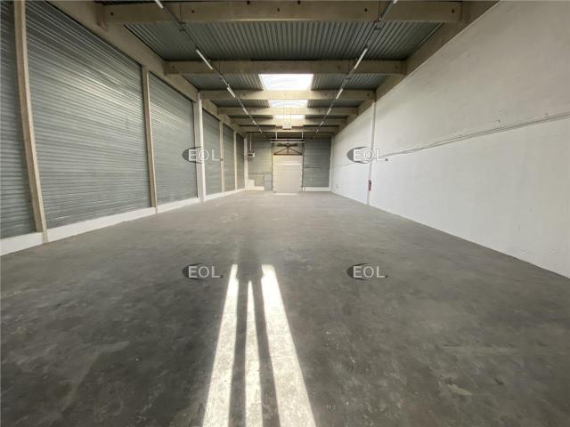 Local Commercial location à Rambouillet, Coignières