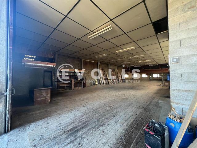 Local Commercial vente à Évry, Draveil