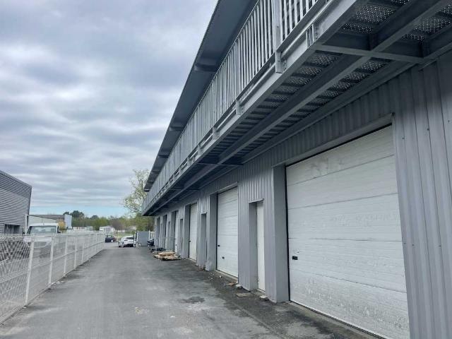 Local Commercial location à Lotissement des Aulnes, Martillac