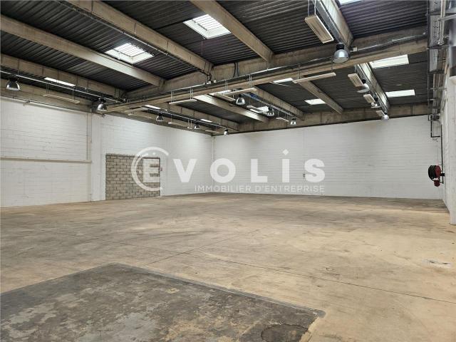 Local Commercial location à Palaiseau, Champlan