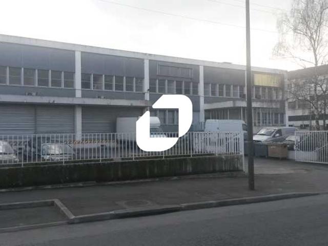 Local Commercial location à Le Raincy, Rosny-sous-bois