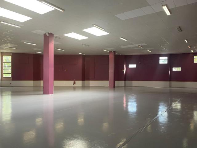 Local Commercial location à France métropolitaine, Saint-denis