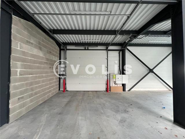 Local Commercial location à La Tour-du-Pin, Saint-quentin-fallavier