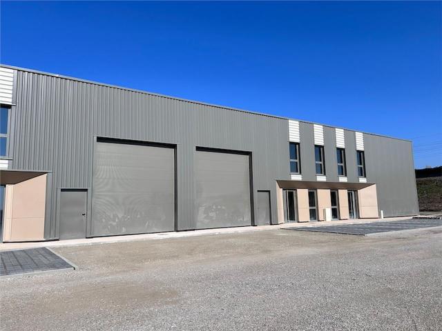 Local Commercial vente à Mâcon, Varennes-lès-mâcon