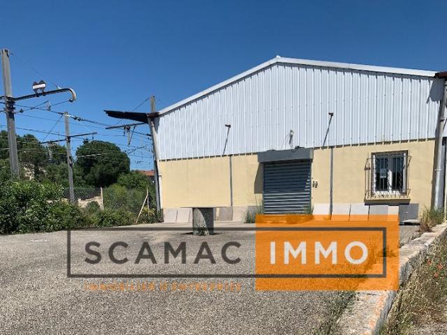 Local Commercial vente à Nîmes, Aramon
