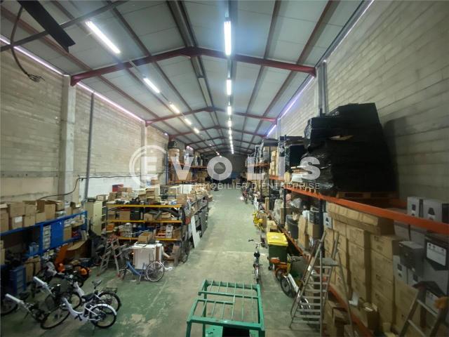 Local Commercial vente à Bobigny, Bagnolet