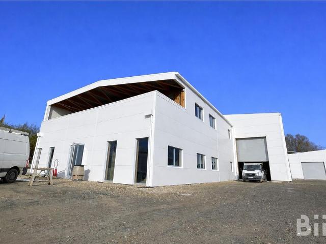 Local Commercial vente à Bordeaux, Bassens