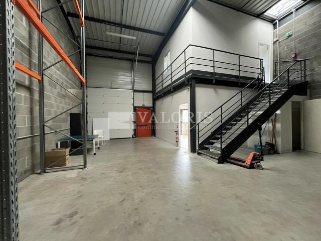 Local Commercial vente à Bourg-en-Bresse, Civrieux
