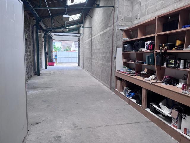 Local Commercial vente à Nanterre, Colombes