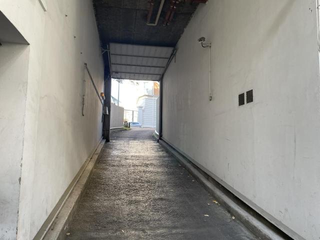 Local Commercial vente à Nanterre, Courbevoie