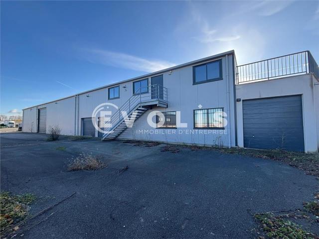 Local Commercial vente à Bourg-en-Bresse, Fareins