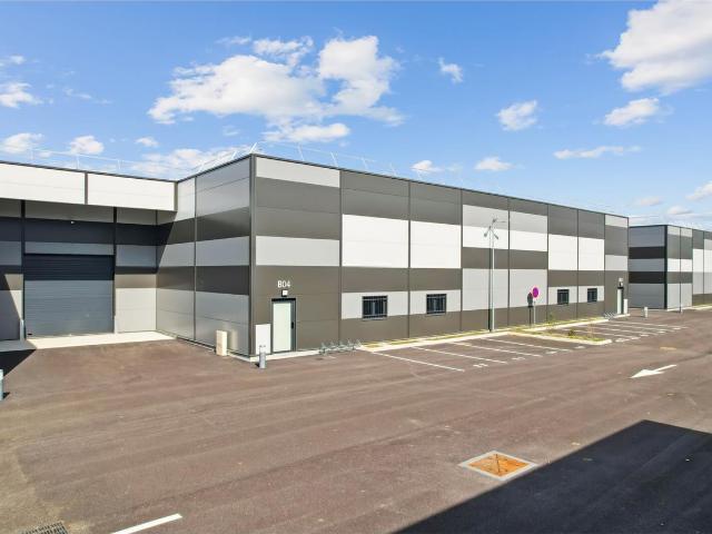Local Commercial vente à La Tour-du-Pin, Janneyrias