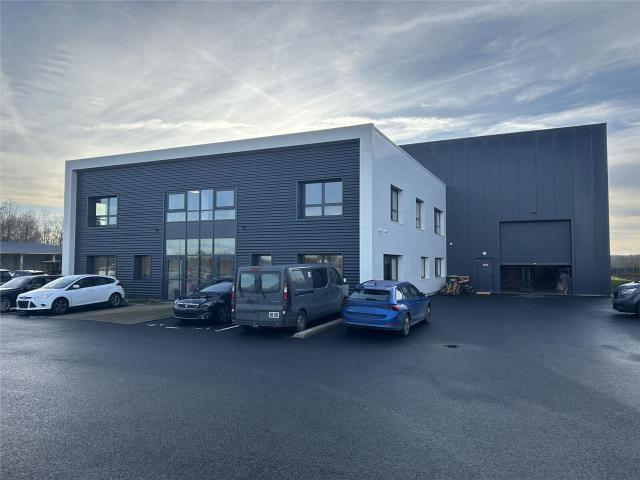 Local Commercial vente à Nantes, La Chevrolière