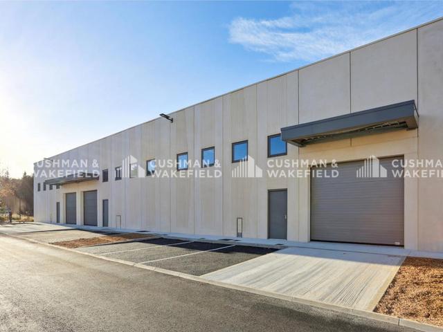 Local Commercial vente à Aix-en-Provence, Les Pennes-mirabeau