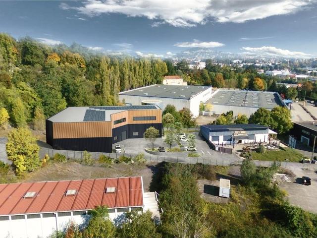 Local Commercial vente à Saint-Étienne, L'etrat