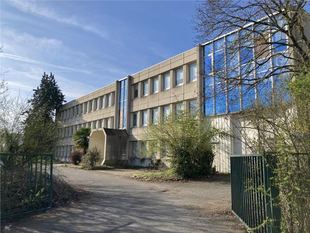 Local Commercial vente à Versailles, Montigny-le-bretonneux