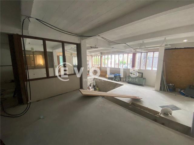Local Commercial vente à Bobigny, Vaux-montreuil