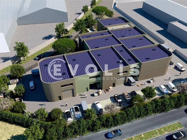 Local Commercial vente à Piolenc
