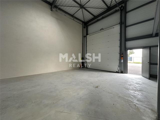 Local Commercial vente à Villefranche-sur-Saône, Rhône