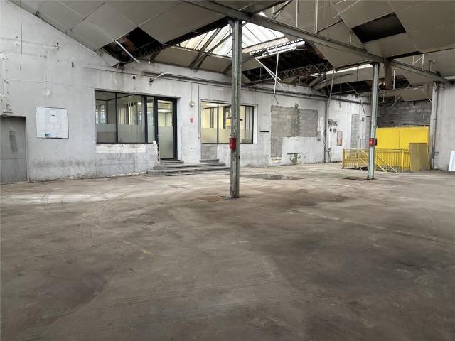 Local Commercial vente à Saint-Étienne, Saint-etienne