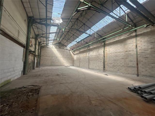 Local Commercial vente à Saint-Quentin, Neuville-saint-amand