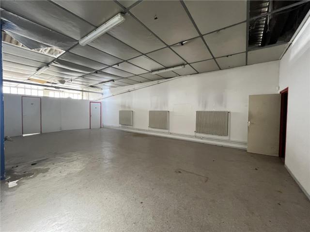 Local Commercial vente à Saint-Quentin, Saint-quentin