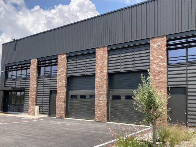 Local Commercial vente à Arrondissement de Toulon, Signes