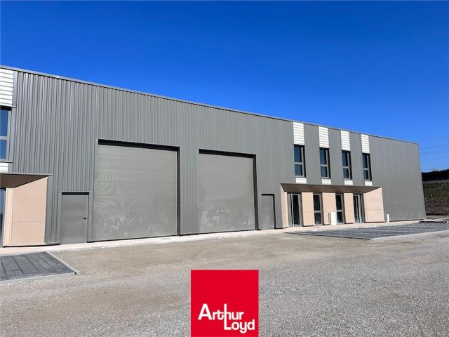 Local Commercial vente à Mâcon, Varennes-lès-mâcon