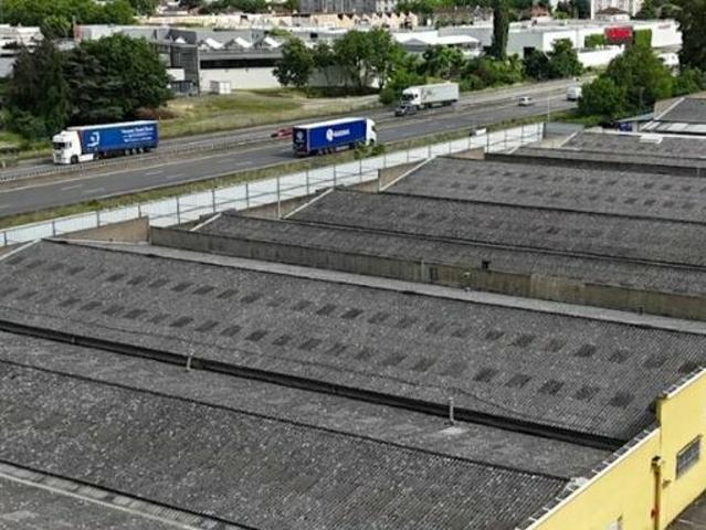Local Commercial vente à Villefranche-sur-Saône, Rhône