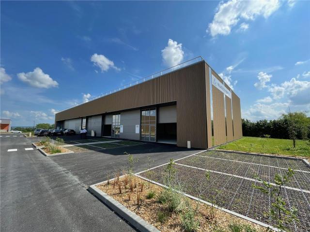 Local Commercial location à Tergnier, Vouël