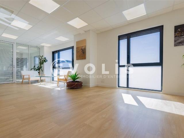 Local Commercial vente à Torcy, Bailly-romainvilliers
