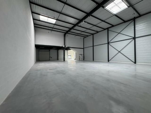 Local Commercial vente à Torcy, Gretz-armainvilliers