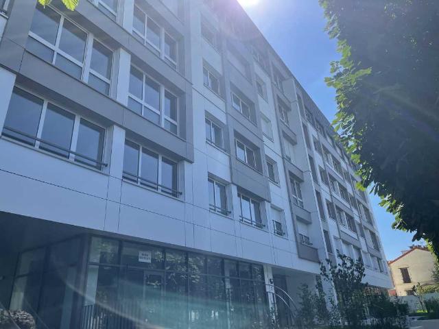 Local Commercial vente à L'Haÿ-les-Roses, Ivry-sur-seine