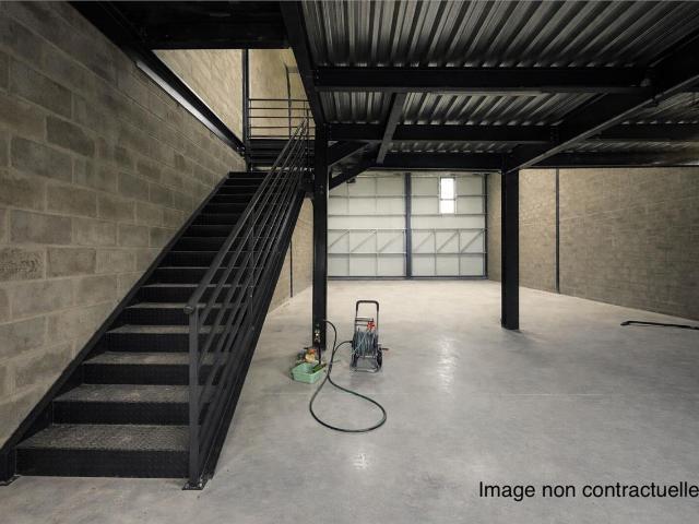 Local Commercial vente à Beauvais, Andeville