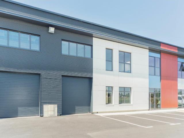 Local Commercial vente à Melun, Lieusaint