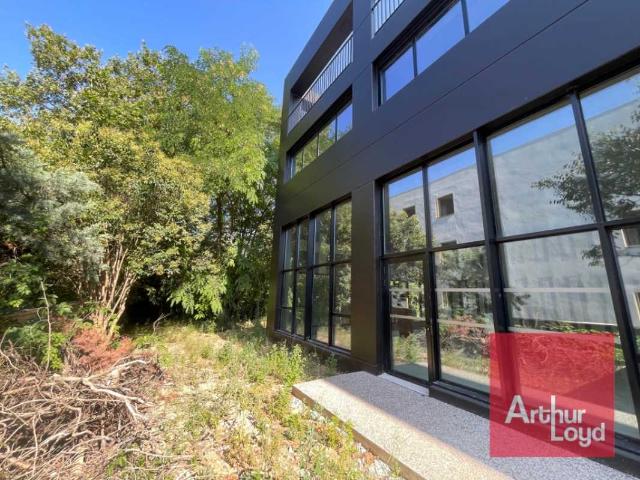 Local Commercial vente à Montpellier, Pierresvives