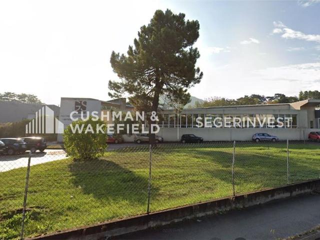 Local Commercial location à Besançon
