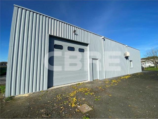 Local Commercial location à Bordeaux, Blanquefort