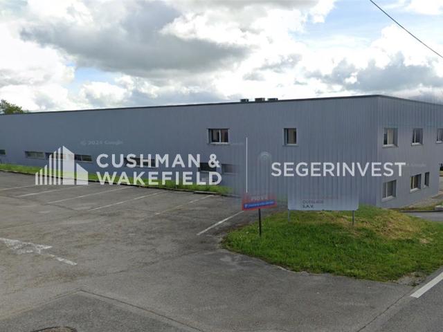 Local Commercial location à Besançon, Chalezeule