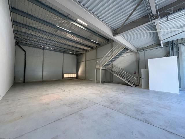 Local Commercial location à Athélia 5, La Ciotat