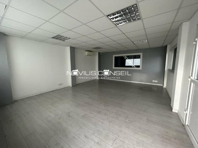 Local Commercial location à Toulouse, Plaisance-du-touch