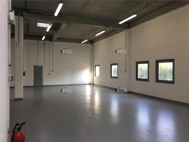 Local Commercial location à Nanterre, Villeneuve-la-garenne