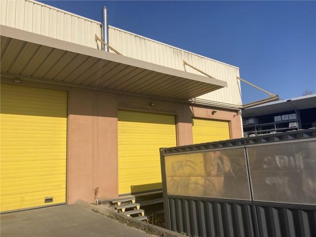 Local Commercial vente à Palaiseau, Arpajon