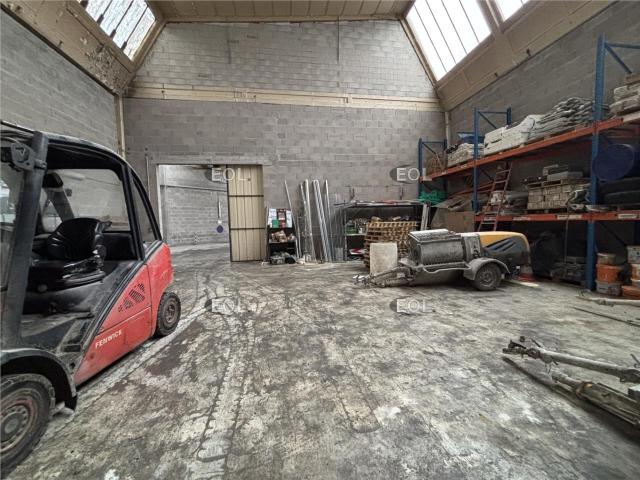Local Commercial vente à Brières-les-Scellés, Essonne