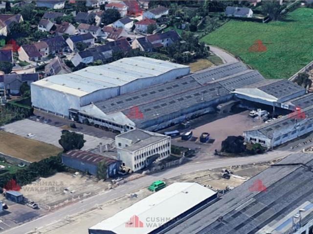 Local Commercial vente à Chalon-sur-Saône, Champforgeuil